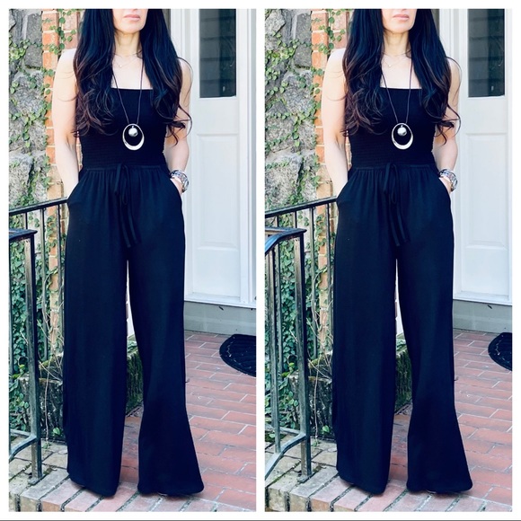 Chic black tube top wide leg side pockets jumpsuit - Picture 2 of 8
